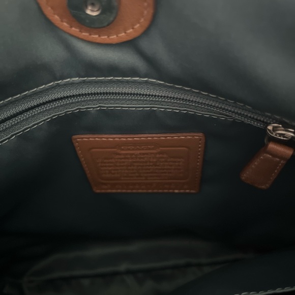 Coach - Picture 4 of 8